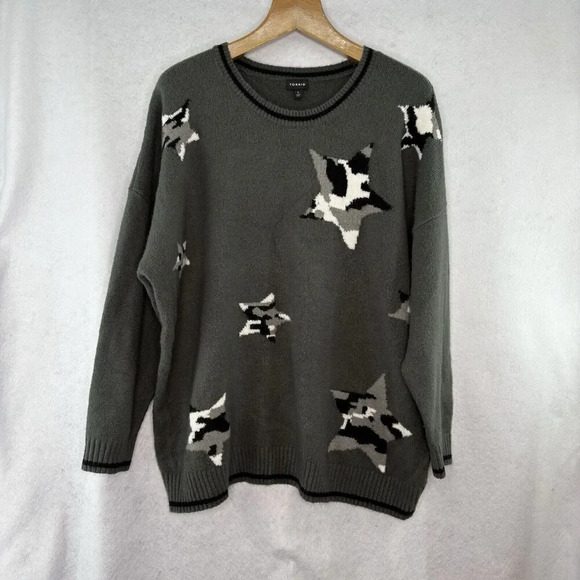 Torrid Women’s Plus Size 3 (22/24) Grey Stars Crewneck Sweater Comfy Casual - Picture 3 of 7